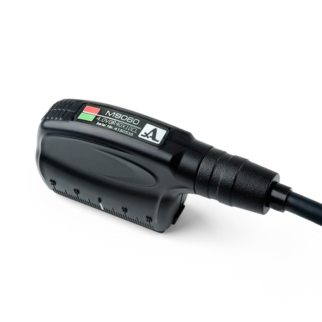 Антенная решетка M9060 4.0V0R40X10CL с кабелем и корпусом
